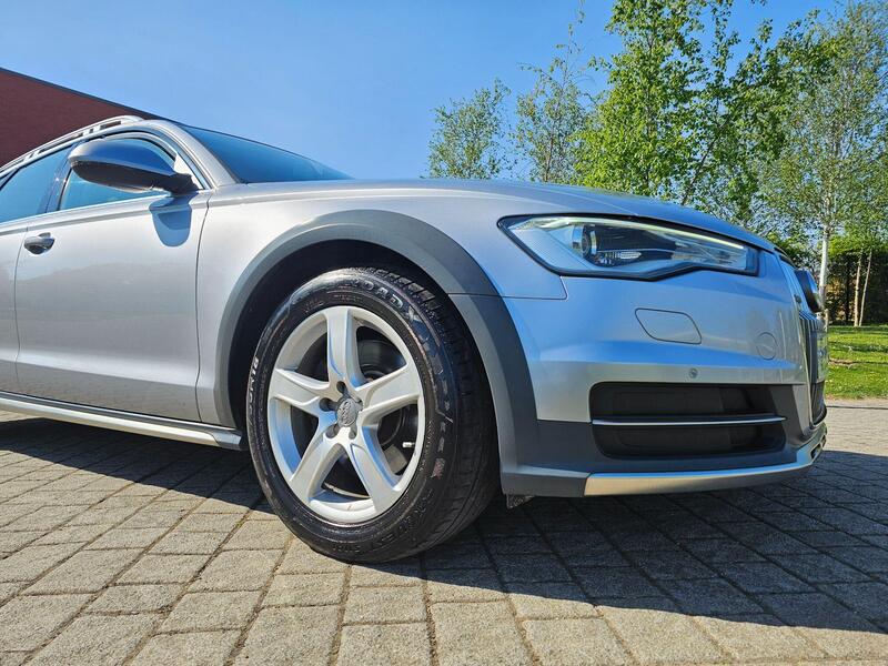 Audi A6 view 4