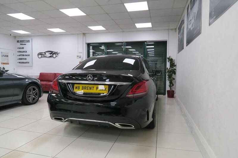 Mercedes-Benz C-Class view 6