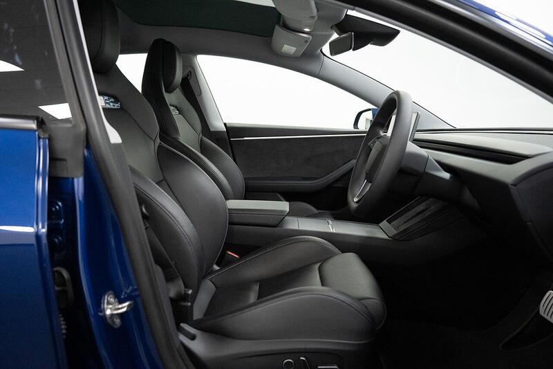 Tesla Model 3 view 4