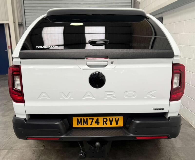 Volkswagen Amarok view 7