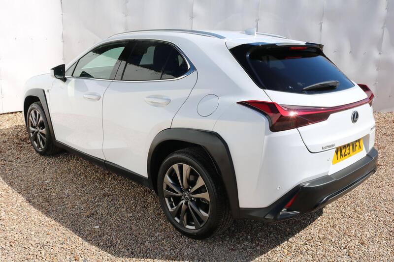 Lexus Ux view 7