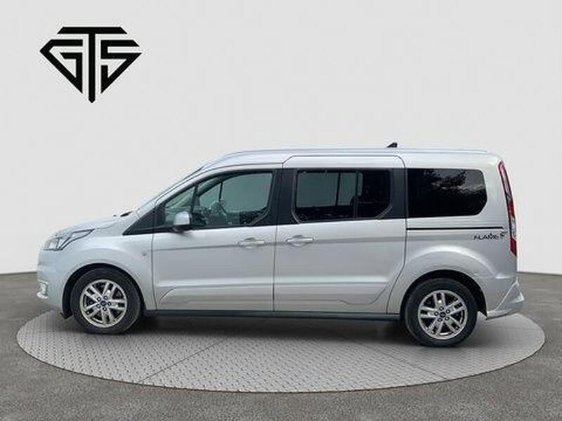 Ford Grand Tourneo Connect view 6