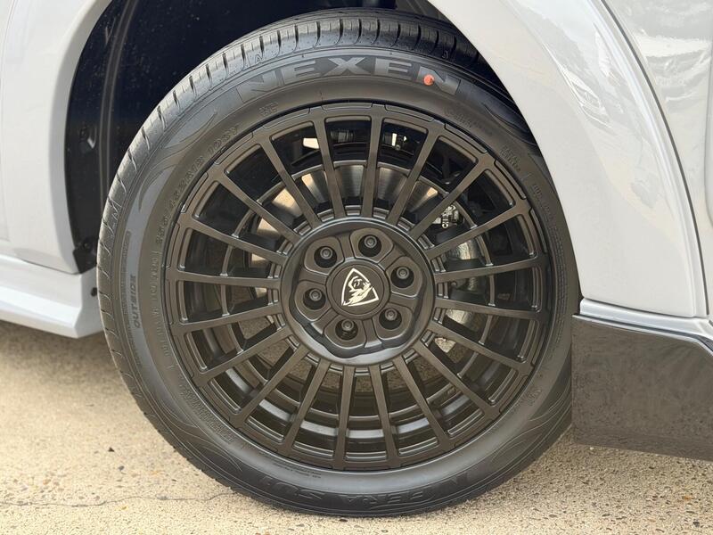 Ford Transit Custom view 5