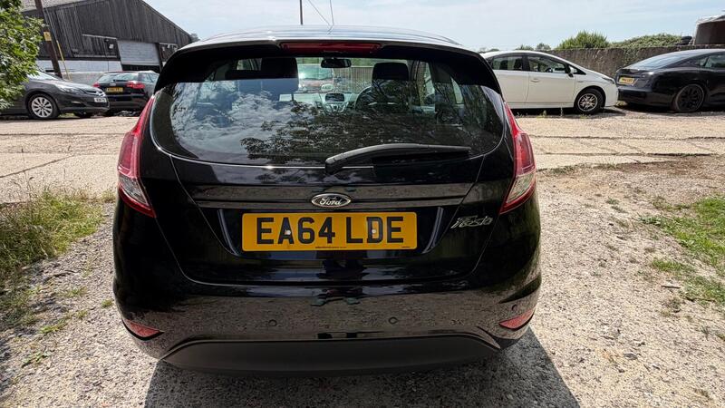 2014 Ford Fiesta — photo 6