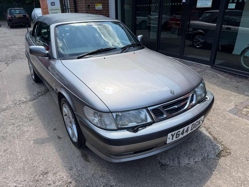 Saab 9-3 view 7