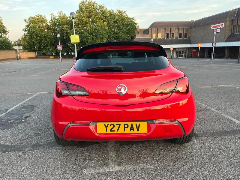 Vauxhall Astra GTC view 6
