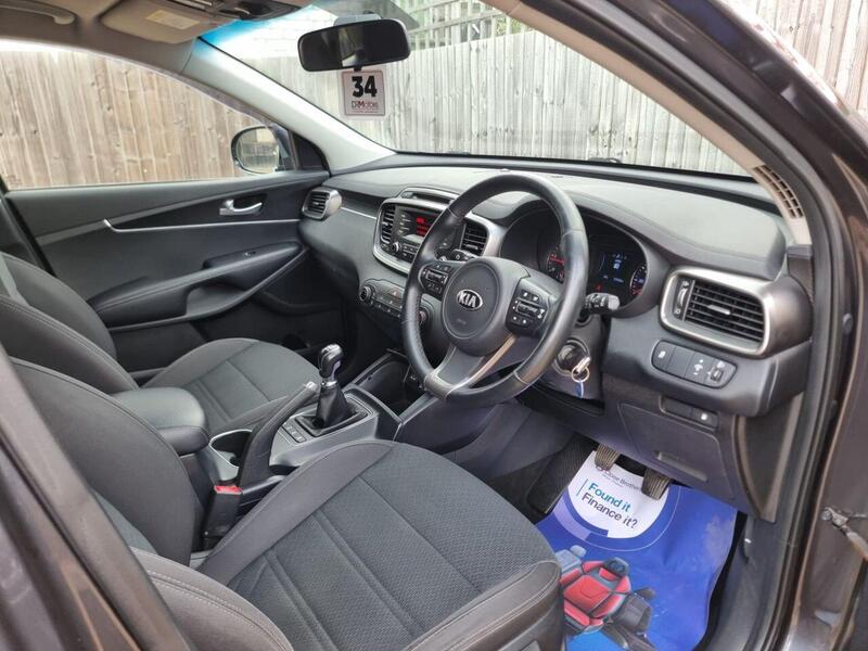 Kia Sorento view 2