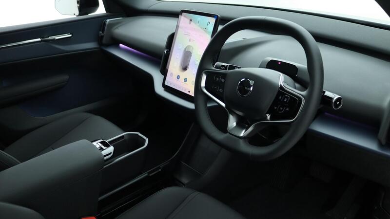 Volvo Ex30 view 4