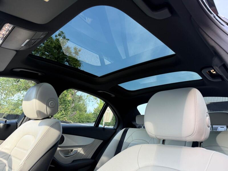 Mercedes-Benz C-Class view 4