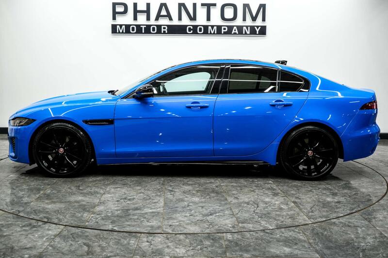Jaguar Xe view 3
