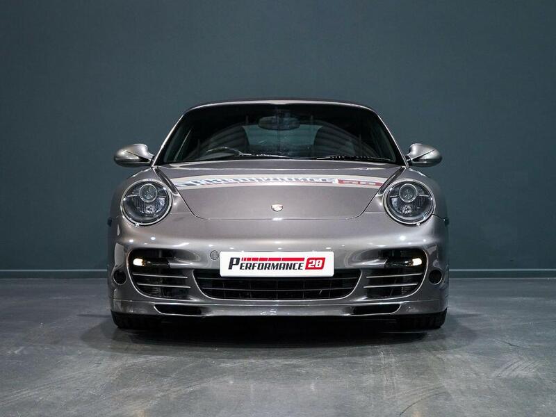 Porsche 911 view 4