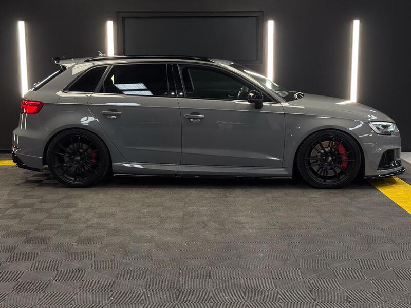 Audi Audi RS3 view 6