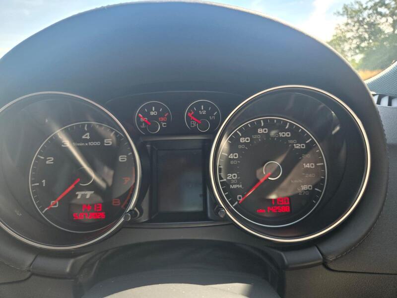 Audi TT view 6