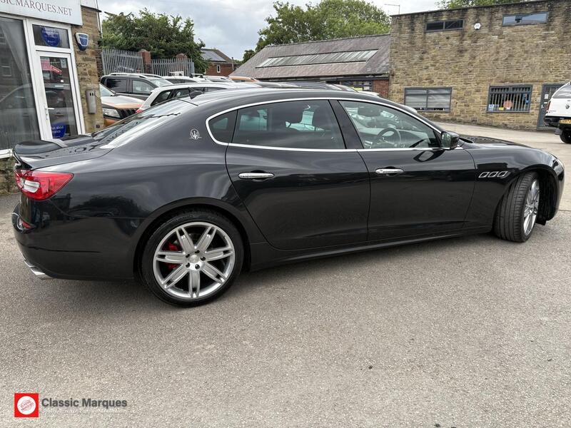 Maserati Quattroporte view 3