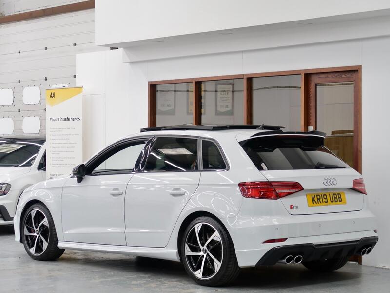 Audi Audi S3 view 4