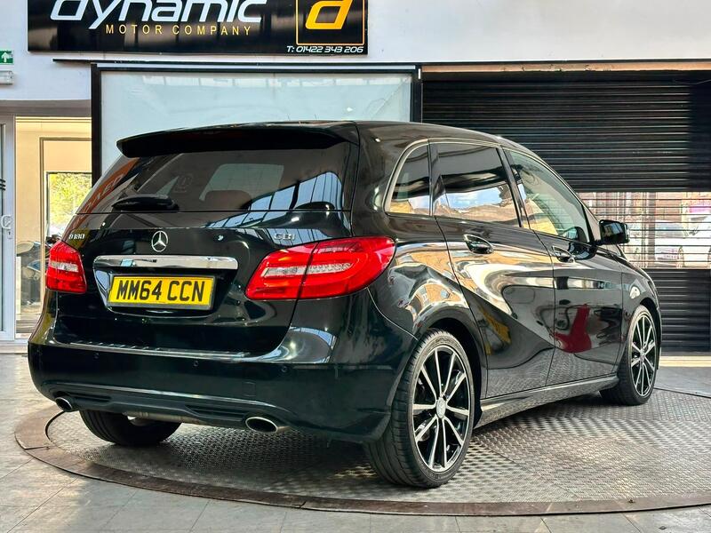 Mercedes-Benz B-Class view 3