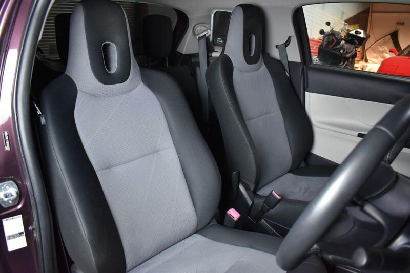 Toyota Iq view 2