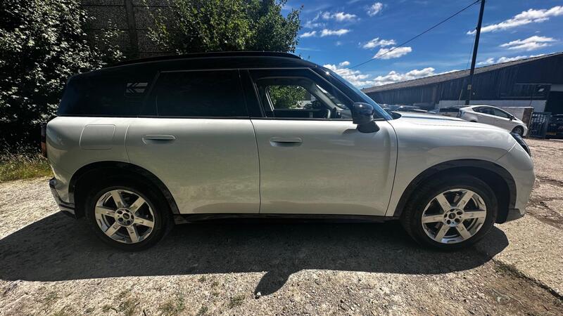 2025 MINI Countryman — photo 6