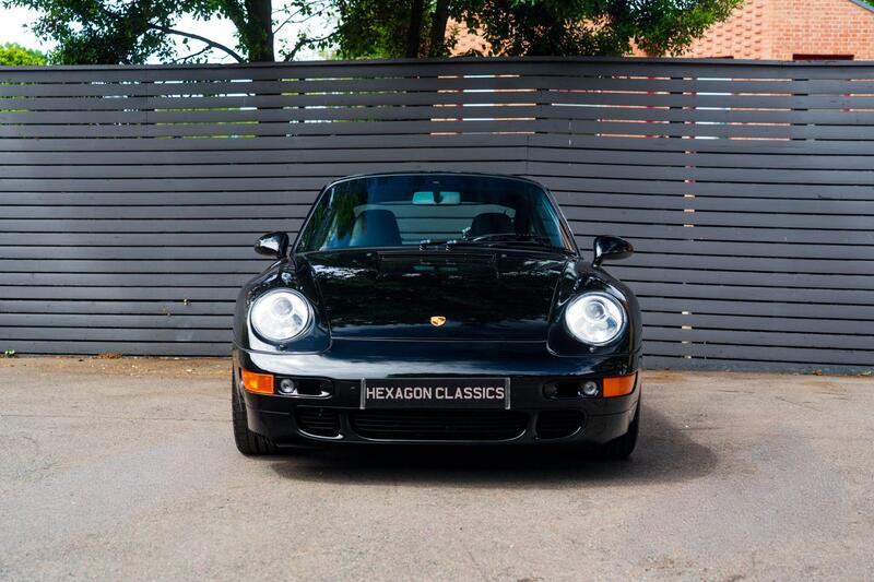 Porsche 911 view 4