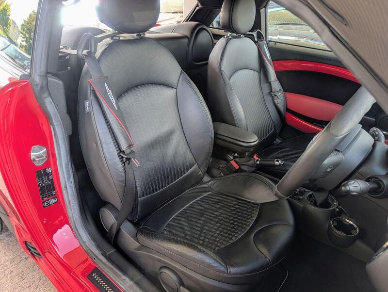 Mini Cooper view 3