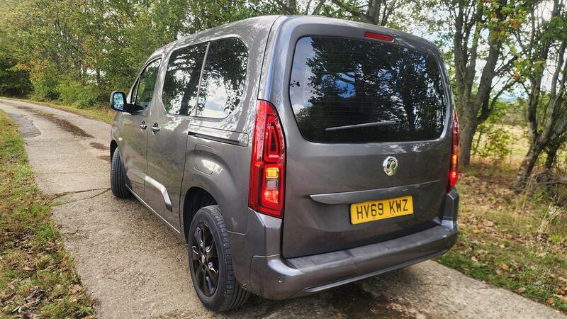 2019 Vauxhall Combo Life — photo 8