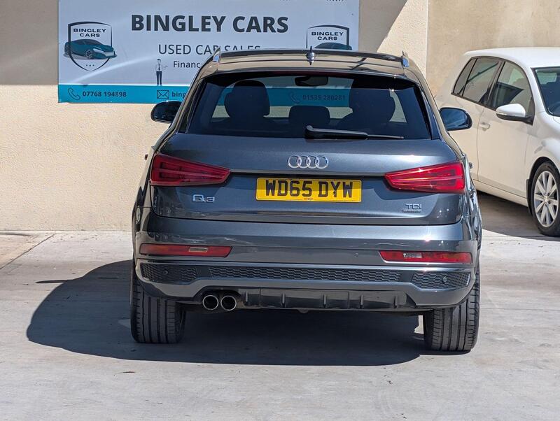 Audi Q3 view 6