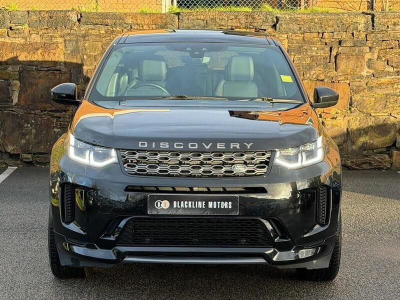 Land Rover Discovery Sport view 2