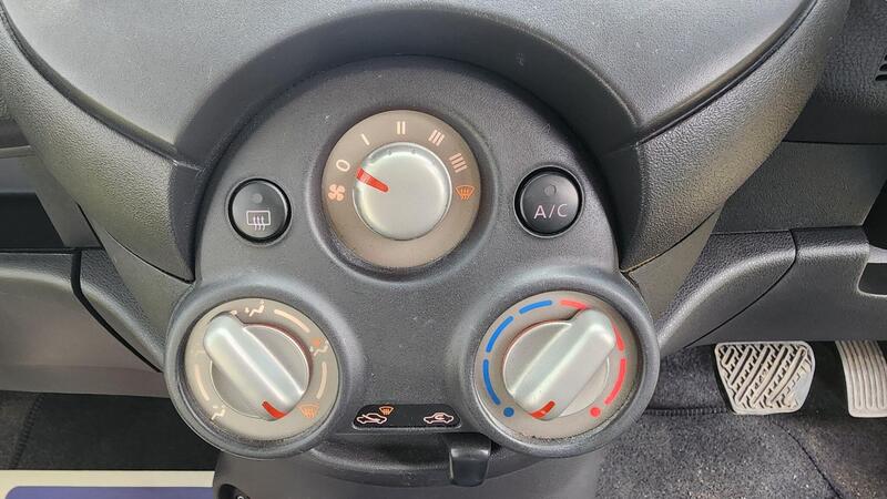 2013 Nissan Micra — photo 56