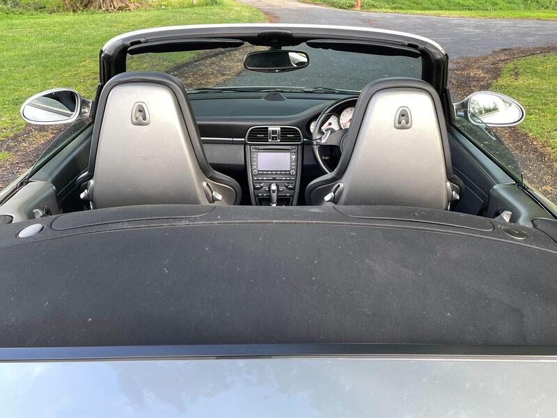 Porsche 911 view 43