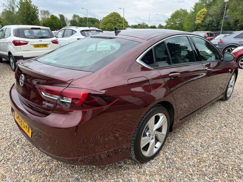 Vauxhall Insignia view 7