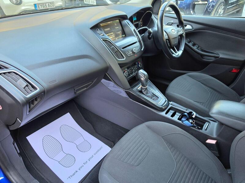 Ford Focus 1.6 Titanium Powershift Euro 6 5dr thumbnail 26