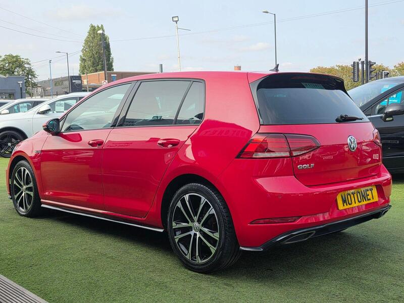 Volkswagen Golf view 5
