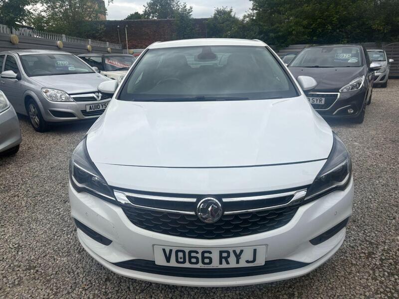 Vauxhall Astra view 2