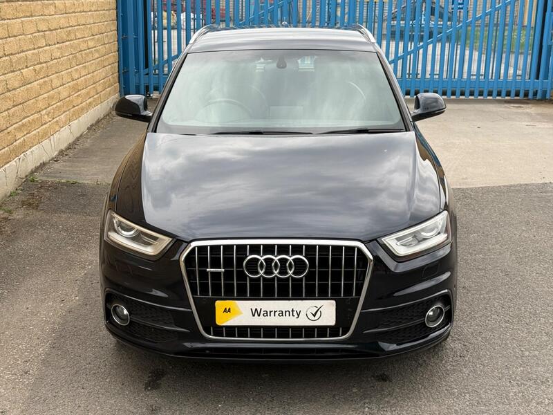 Audi Audi Q3 view 5