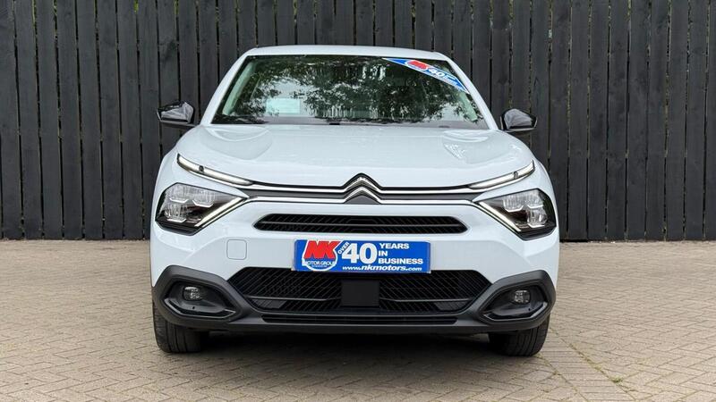 Citroen C4 view 3