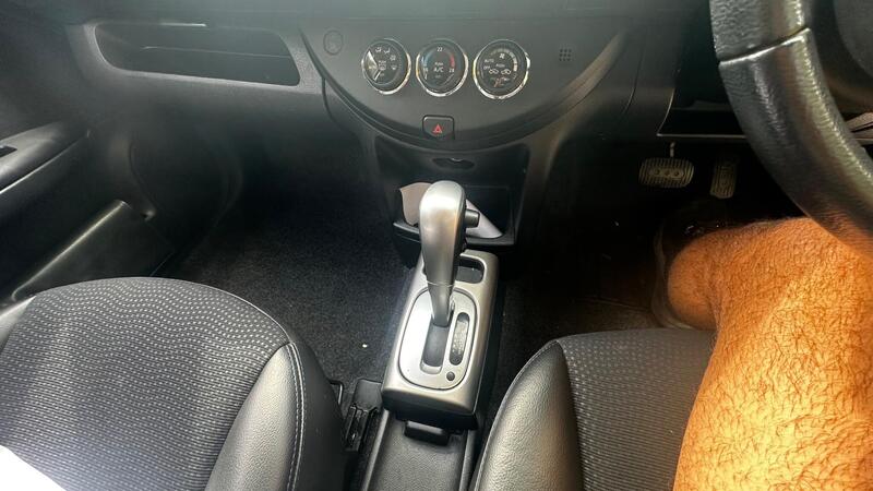 2012 Nissan Note — photo 18