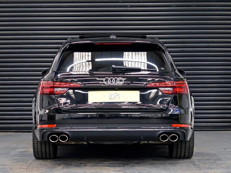 Audi S4 Avant view 6