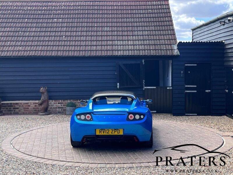 Tesla Tesla Roadster view 4