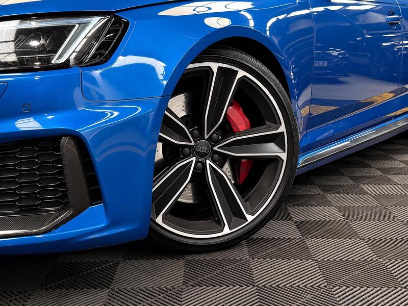 Audi RS4 view 2