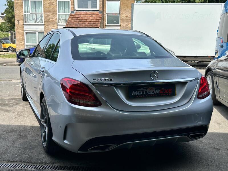Mercedes-Benz C Class view 7