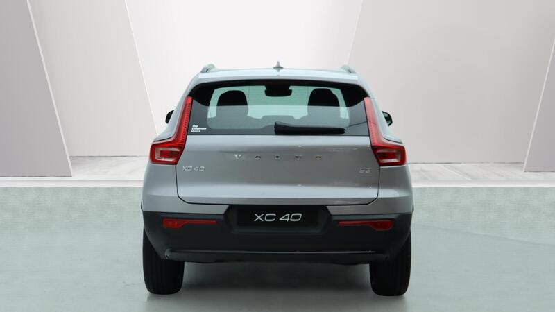 Volvo XC40 view 7