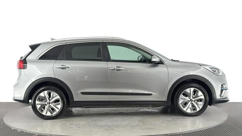Kia Niro view 3