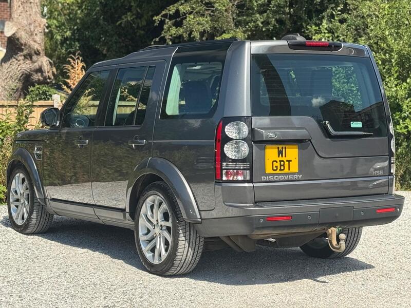 Land Rover Discovery view 5