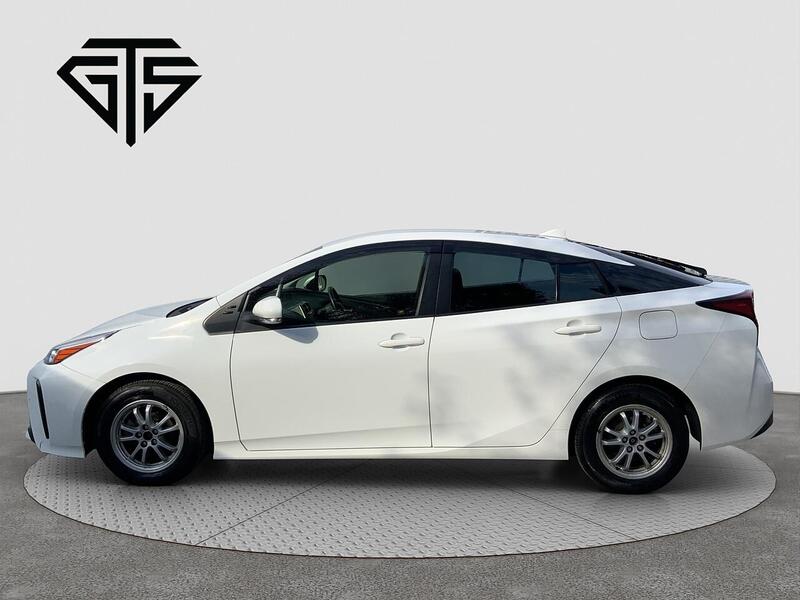 Toyota Prius view 6