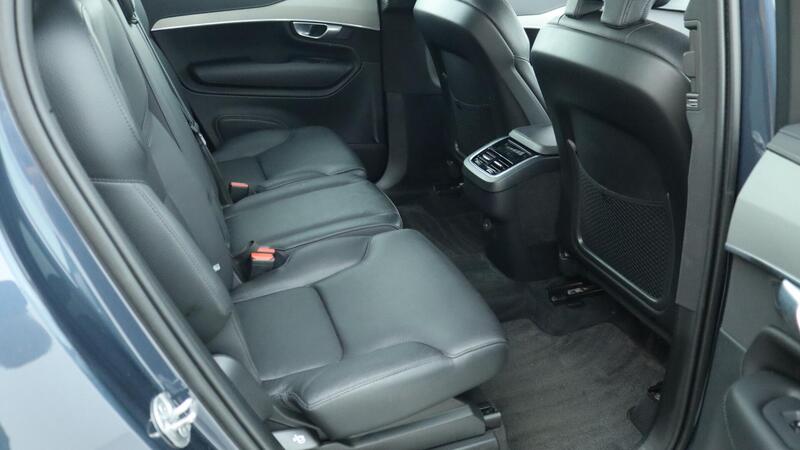 Volvo XC90 view 6
