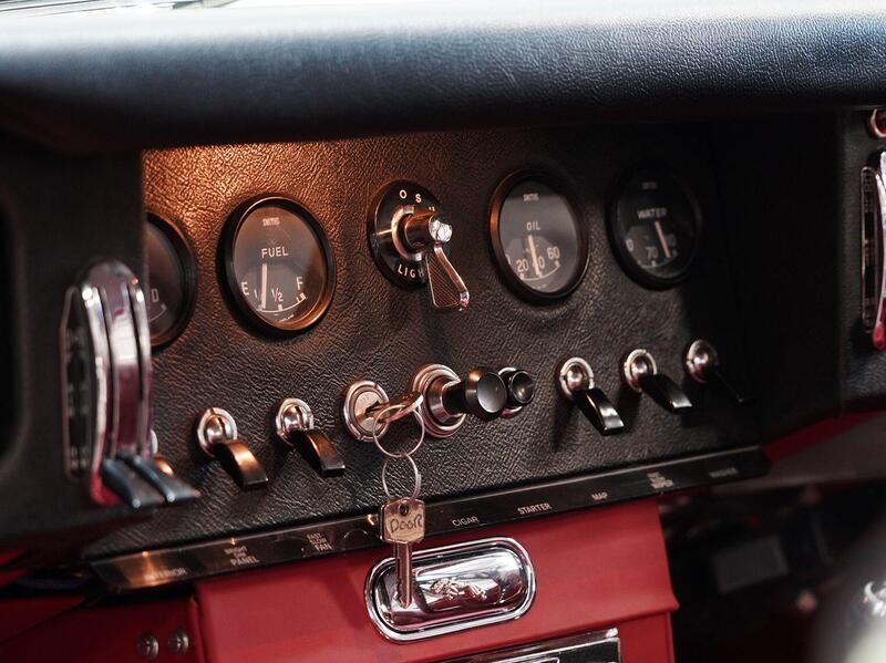 Jaguar E-Type view 13
