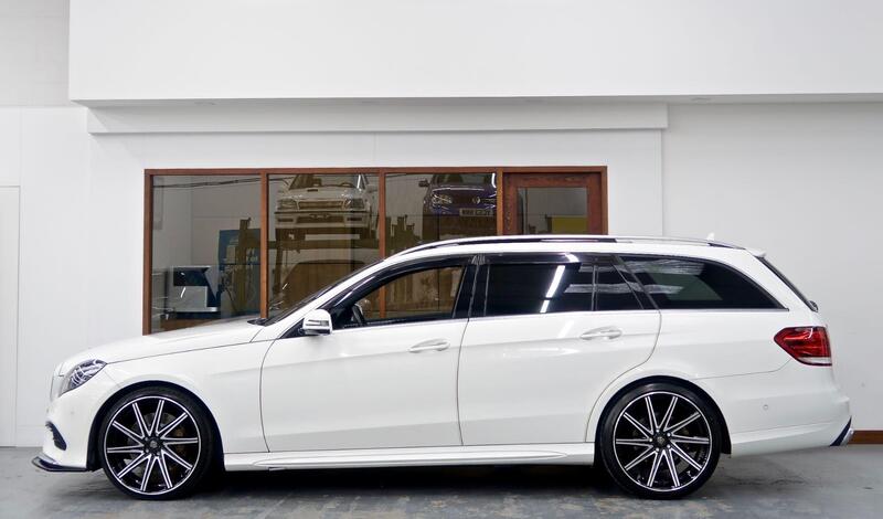 Mercedes-Benz E-Class view 4