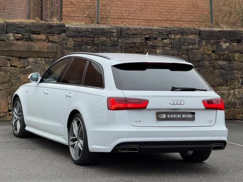 Audi A6 Avant view 5