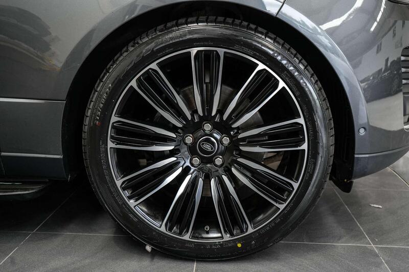 Land Rover Range Rover view 7
