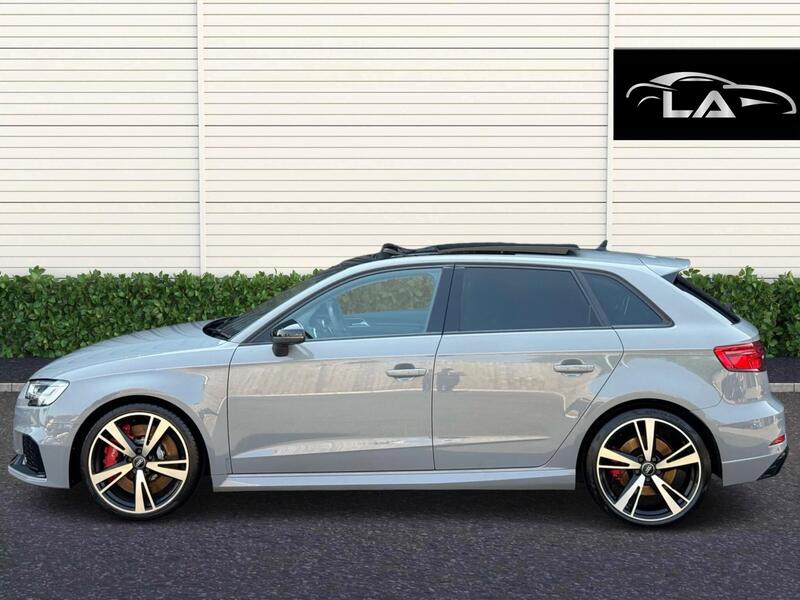 Audi Audi RS3 view 3